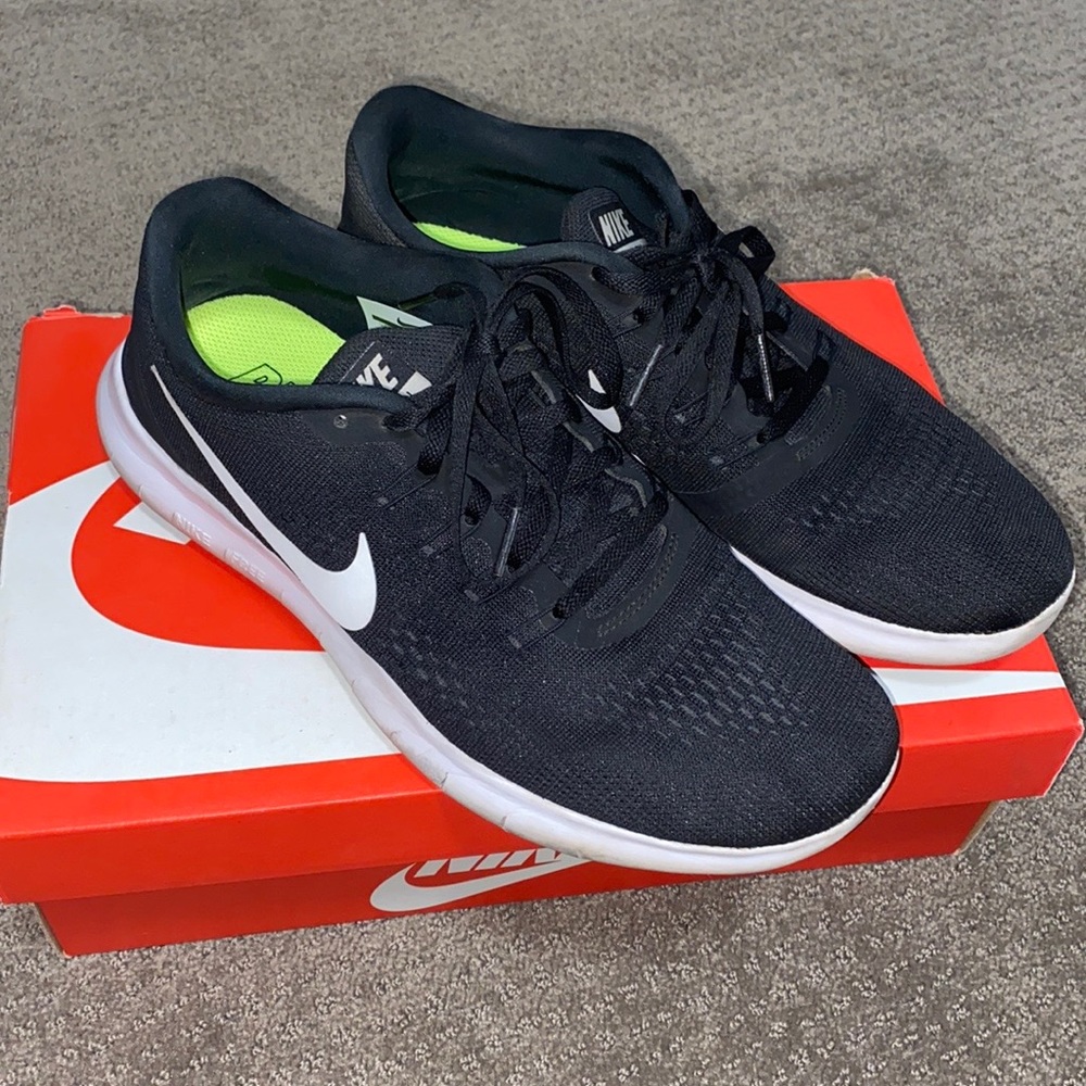 Nike Free Runs